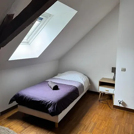 Rêves De Gamins, De Droite, 4 Couchages Dans De Campagne La Camusière, Proche Du Pôle Européen Et Du Circuit Des 24h * Champagné